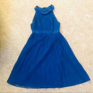 Maggie London Size 2 Silk Sleeveless Dress